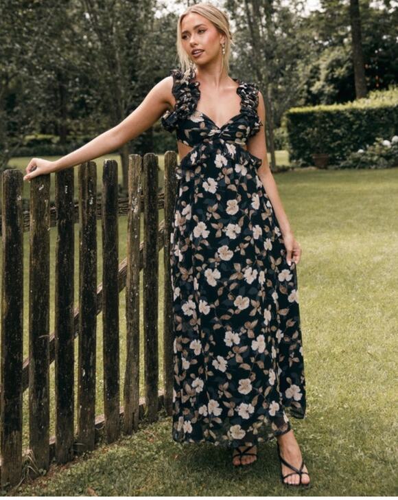 Petal & Pup Dresses & Skirts - Petal & Pup Lucah Dress Size Large Frill Floral Maxi Wedding Formal Cocktail Blk